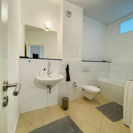 Apartment Charmante Im Gruenen Leipzig